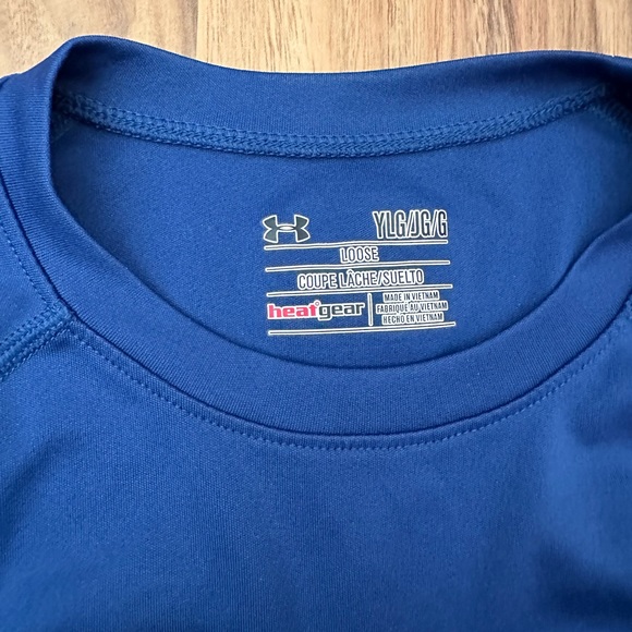 Under Armour | Tshirt - YLG - Picture 2 of 2